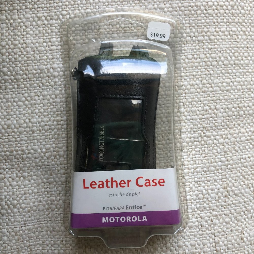 Motorola Entice Leather Case - NEW